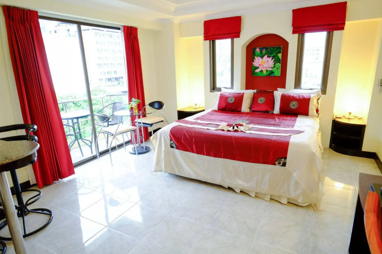 Adonis Guest House