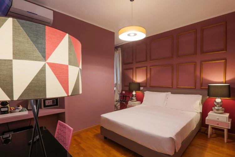 Dem Hotel