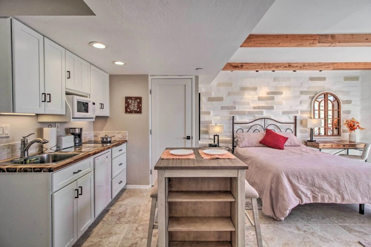 Catalina Mountain Studio w/ Tucson Valley Views