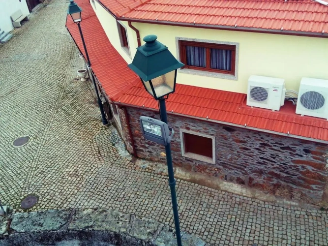 5 Bedrooms Cottage