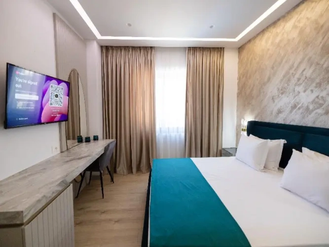 Deluxe Family Suite