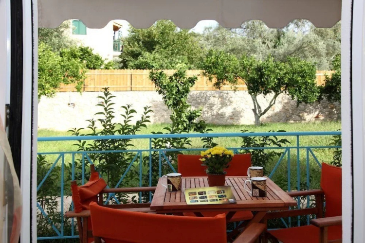 Apartments Avra