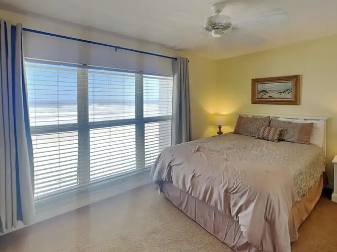 Trade Winds 31 by Distinctive Beach Rentals