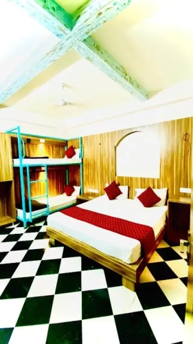 Standard Quadruple room