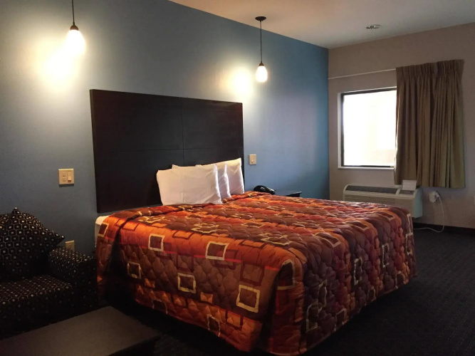 Classic Inn and Suites Humble