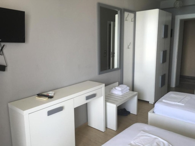 Standard Double room with balcony and with partial sea view