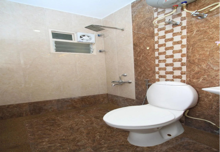 3 Square Inn By OYO Rooms
