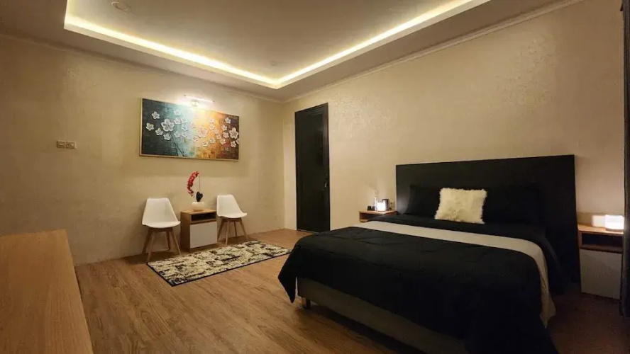 Nur Alam Hotel