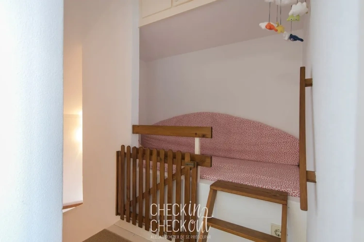 1 Bedroom Chalet with sea view