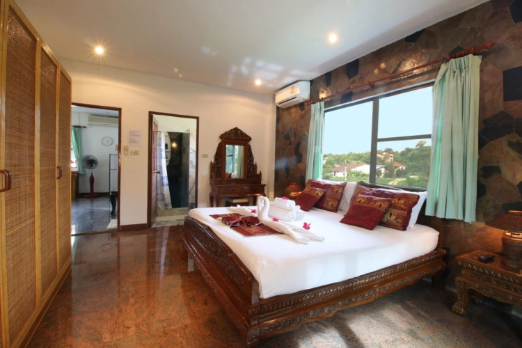 Ya Nui Resort