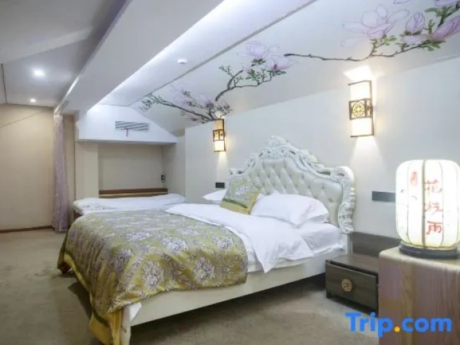 1 Bedroom Duplex Suite