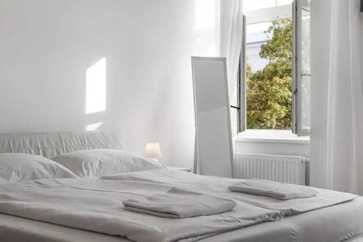 Spacious 7BR Apartment Hauptbahnhof