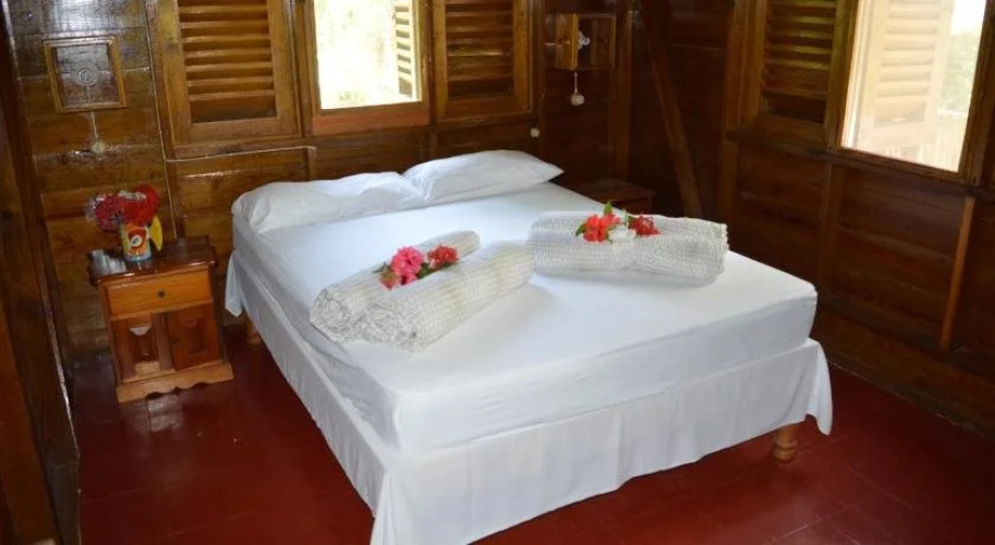 Lighthouse Inn 2