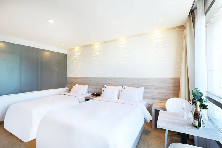 Premier Twin room