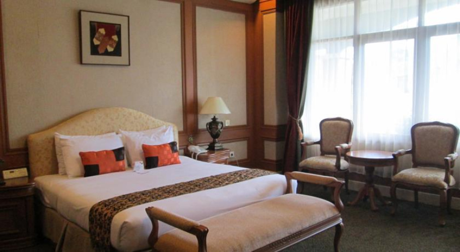 Elty Suites Lesung Batu