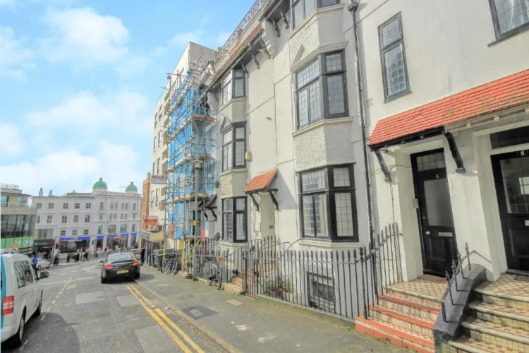 2 Bedroom Apartment - Queens Square Flat 1 Brighton