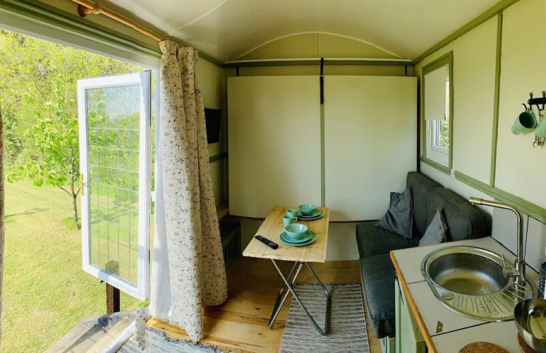 Hillcrest Hut