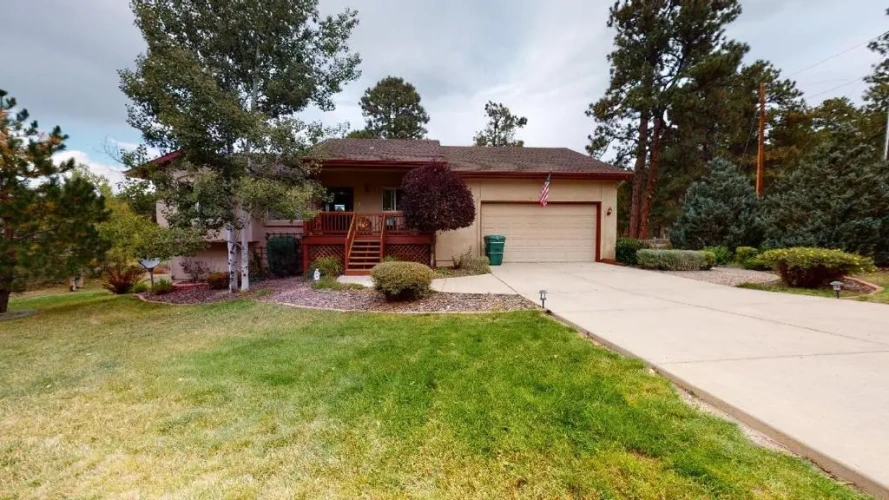 5 Bedrooms Cottage