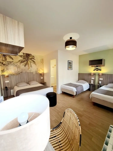 Standard Triple room