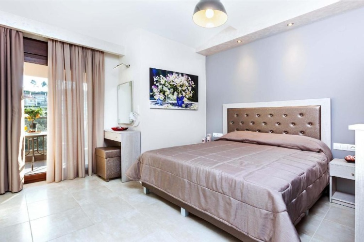 Standard Double room with garden view