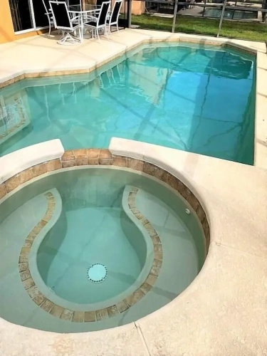 5 Bedrooms Villa