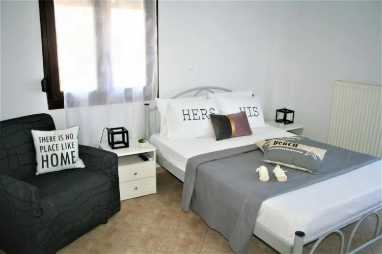 2 Bedrooms Apartment