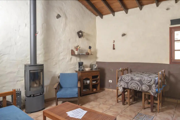 Lightbooking El Laurel casa rural