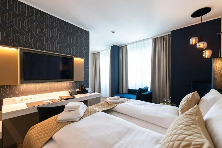 Best Western Premier Royal Blue - Adult Only