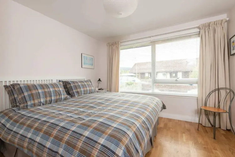 4guests-2br-privategarden-freeparking