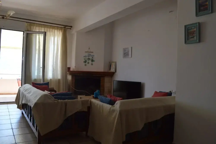 Akti Posidonos 3