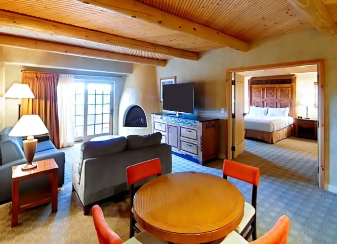Deluxe Double Suite with balcony