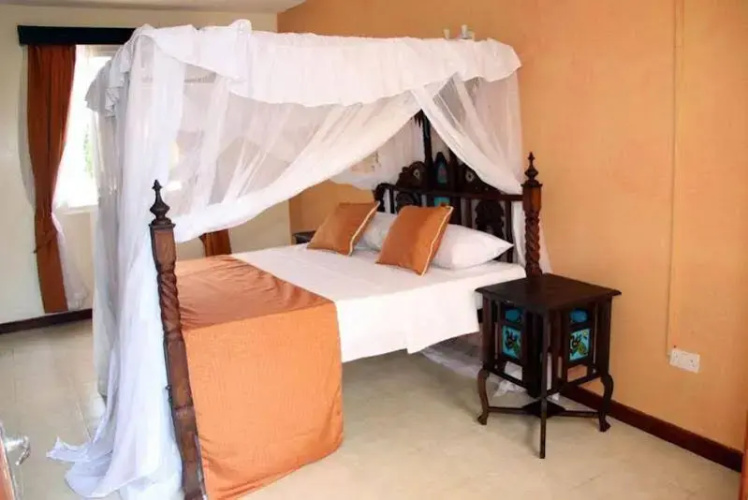 Halgan Villas Palace