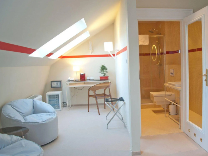 Home ApartHotel