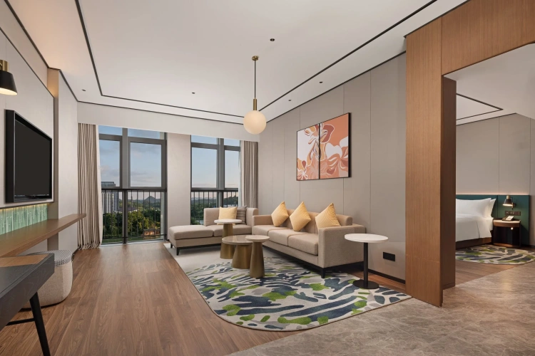 Deluxe Double Suite with lake view