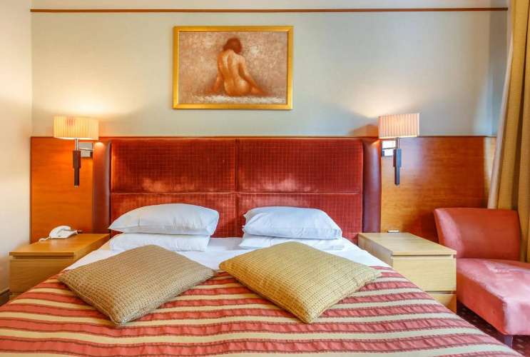 La Reserve Hotel