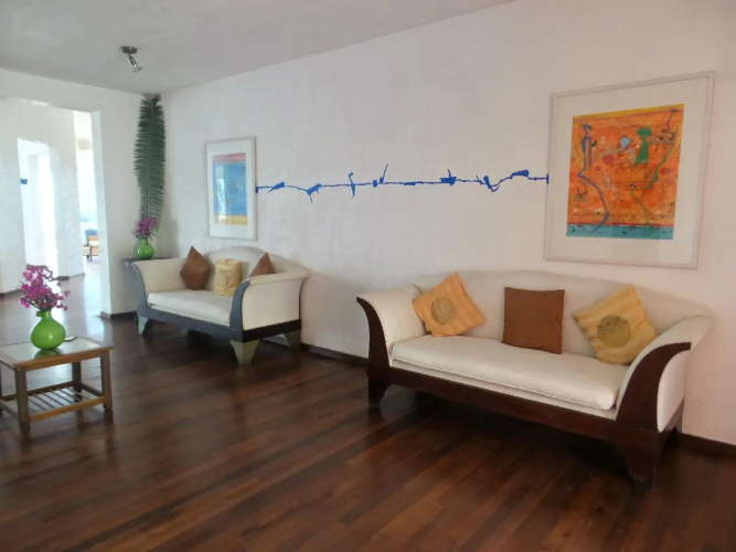 Blue Haven Hotel