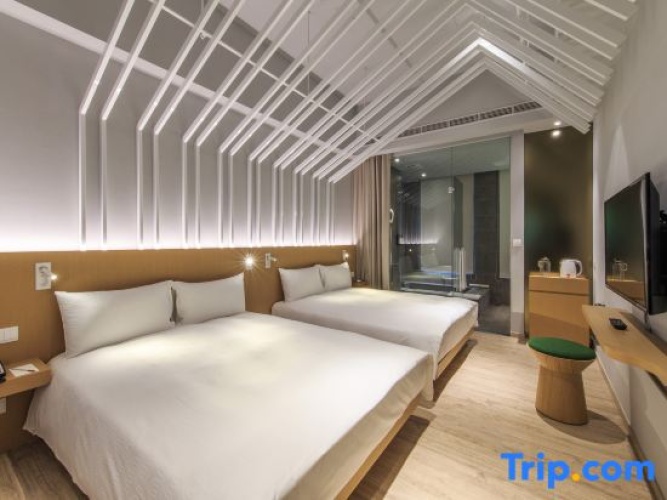 Superior Quadruple room