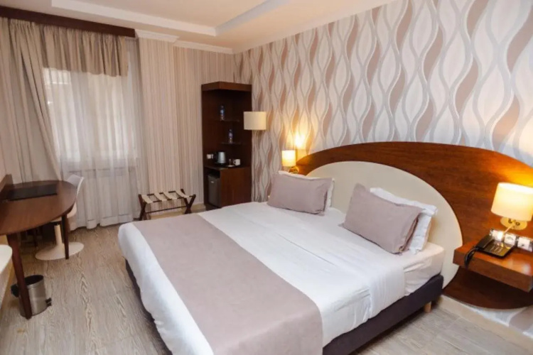 Hotel Rue D'or