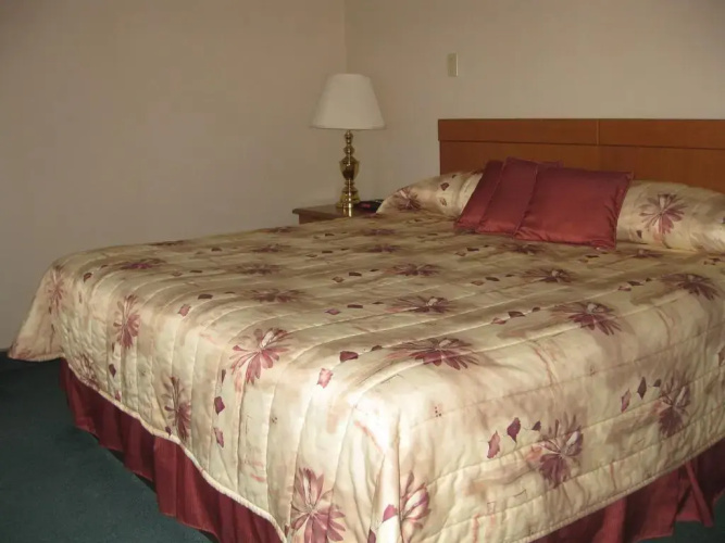 Deer Lake Motel