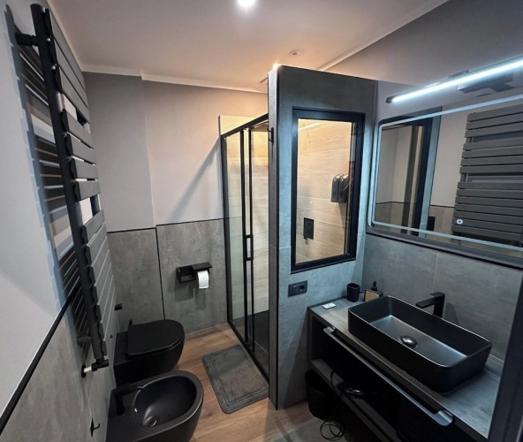 Luxury Double room with balcony and with city view