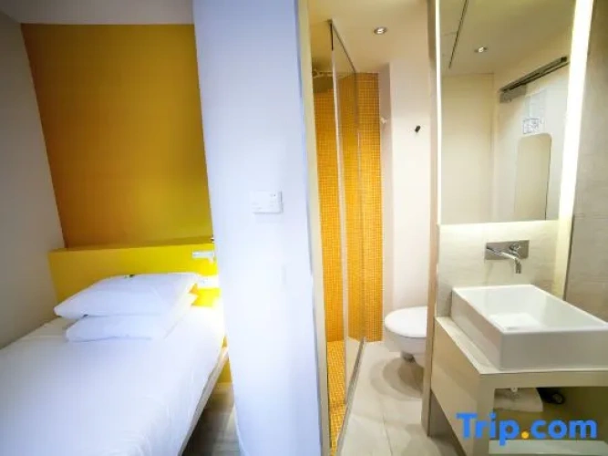 Business Triple room