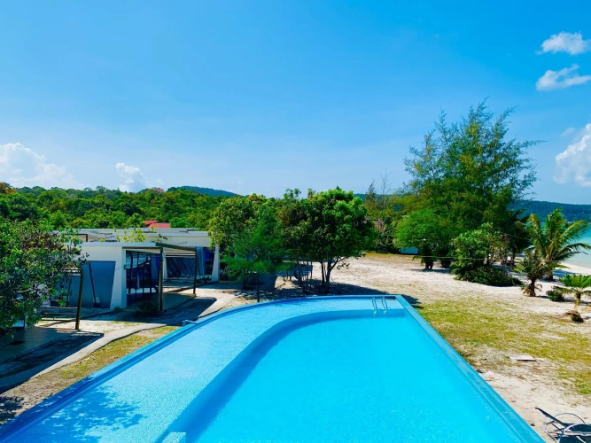 Quadruple Family Bungalow with sea view