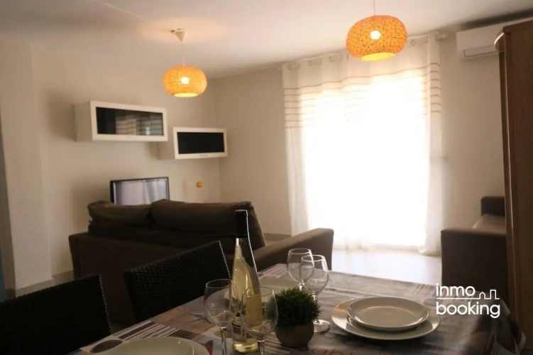 2 Bedrooms Apartment