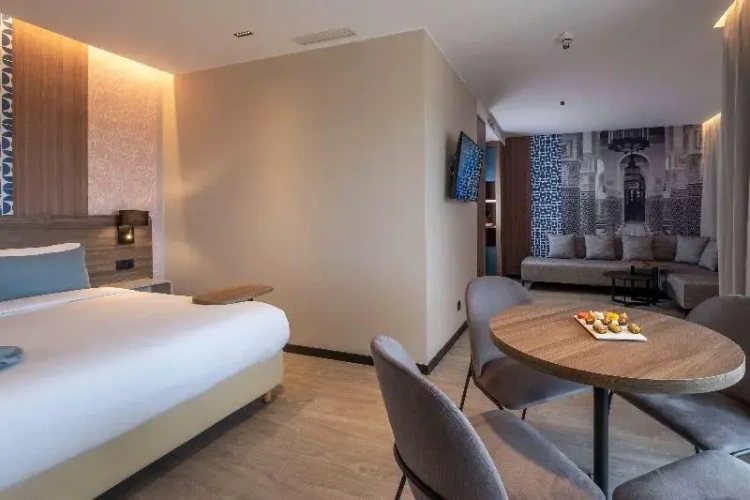 Standard Junior Suite