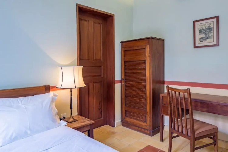 2 Bedrooms Suite with balcony