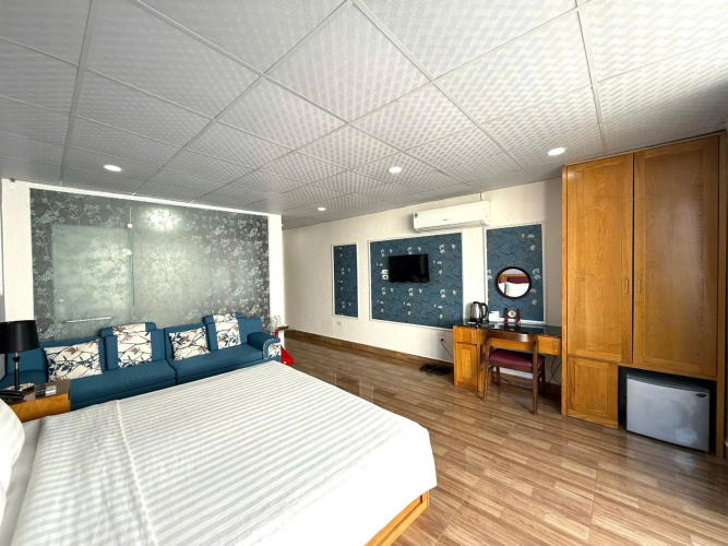 Hanoi Holiday Diamond Hotel
