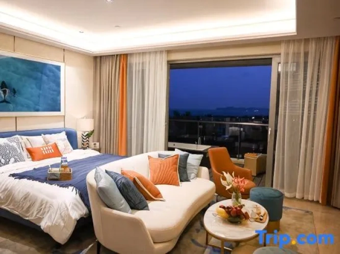 2 Bedrooms Deluxe Suite with balcony and with sea view