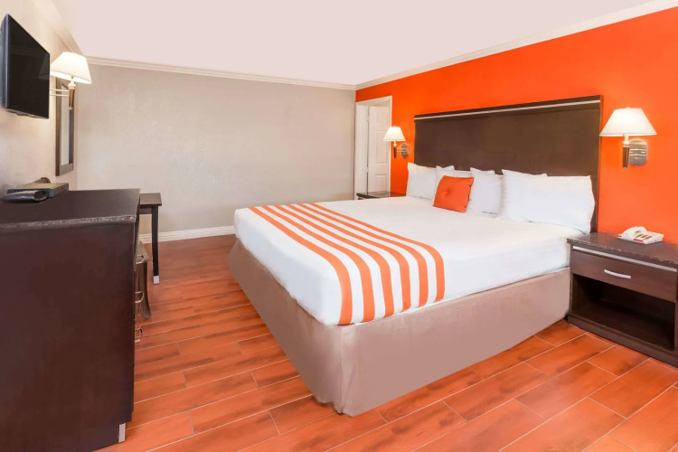 Casa Blanca Hotel - Orange