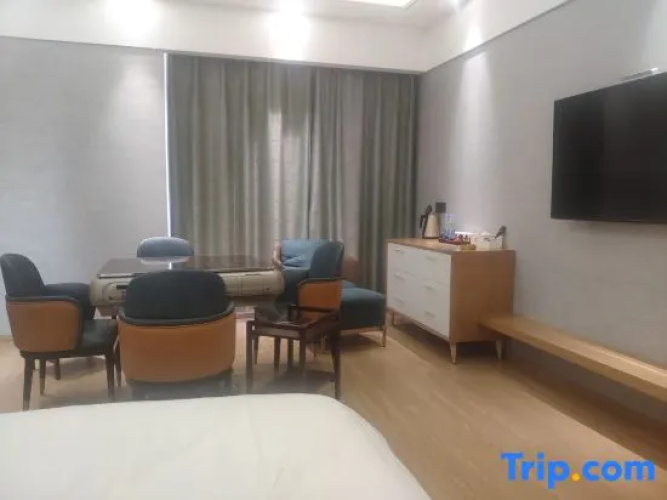 Weiyi Hotel