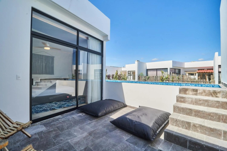 Modern Luxury Condo Private pool